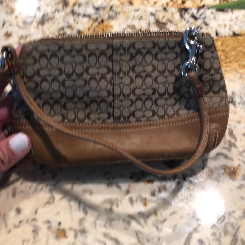 Mini authentic coach pouch. - Picture 2 of 7